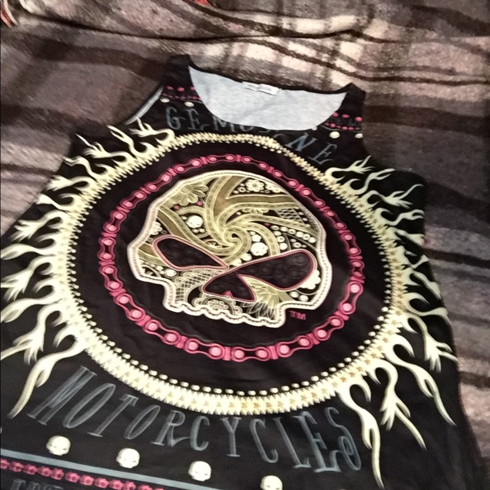 Skull tank